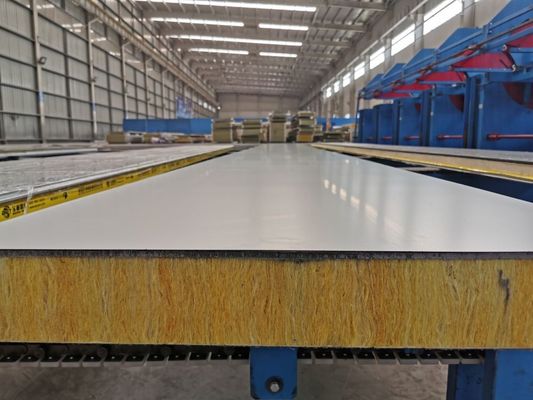 OEM Prefabricated Glasswool Insulated Sandwich Panel Roofing Polyurethane 100mm
