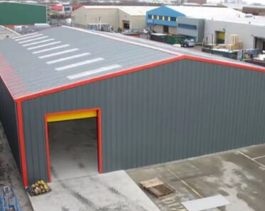 Weltweite Versorgung Vorgefertigte Stahlkonstruktion Lagerhaus Industriewerkstatt Rahmen Anpassbar Größe Wetterbeständig Antikorrosive Logistikzentren Fertigungsanlagen Handelslagerlösung