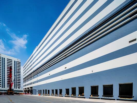 Vorgefertigte Stahlkonstruktion Metallhaus Werkstätten & Anlagen Lagerhaus Gebäude mit Stahlrahmen Halle Freies Designhaus